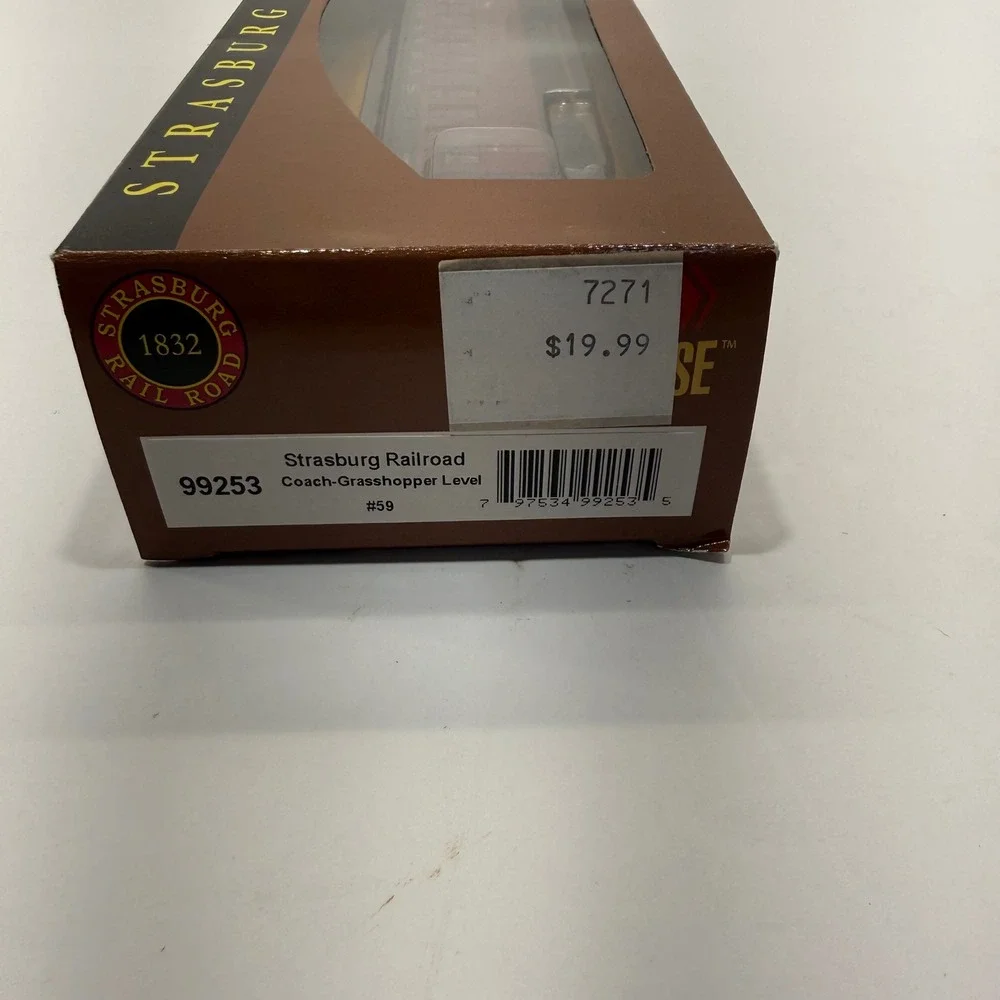 Roundhouse Strasburg Railroad Coach Grasshopper Level 59 HO Scale Train 99253 NB